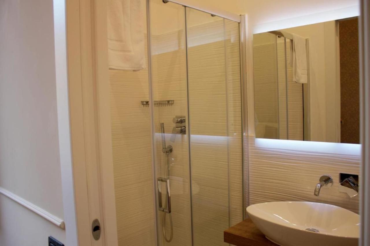 52 Vespasiano Vatican Suites Rom Zimmer foto